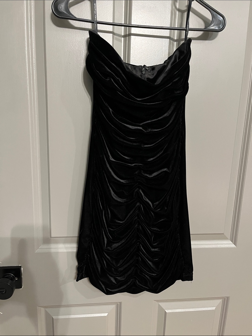 Jessica McClintock Black Ruched Velvet Strapless Dress